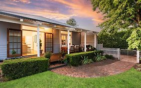 The Birdhouse - Your Well-Deserved Country Retreat